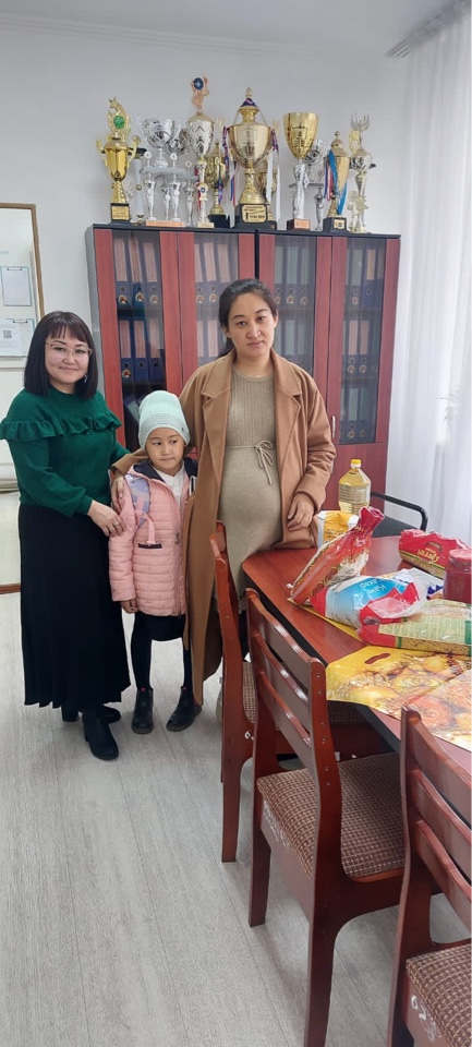 ИП "Mega Sport" оказали спонсорскую помощь, детям из многодетных семей ко Дню Независимости Республики Казахстан